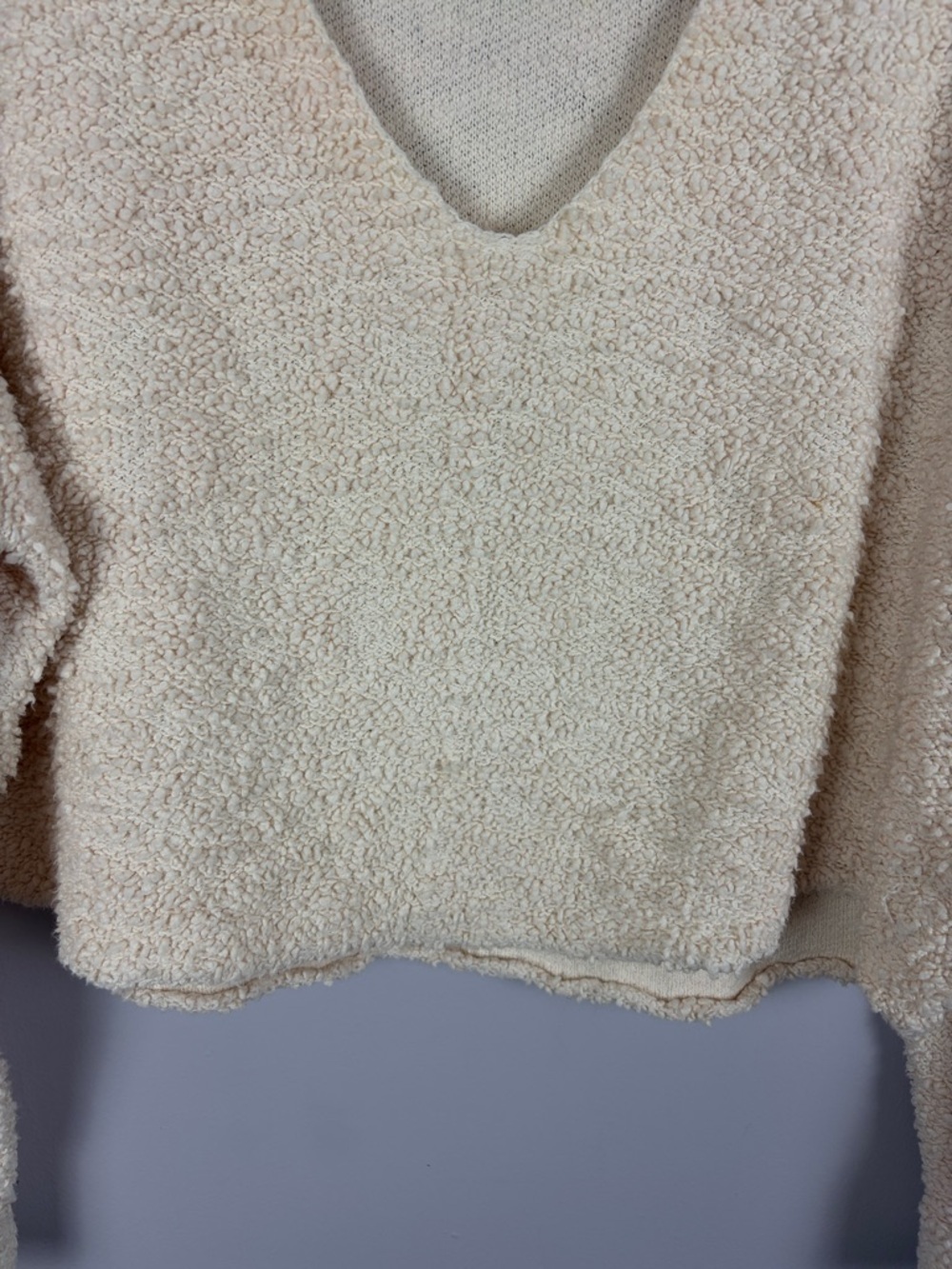Free People Cream Fuzzy Knit Cropped Sweater V-Neck Cozy Pullover Medium - Picture 5 of 14